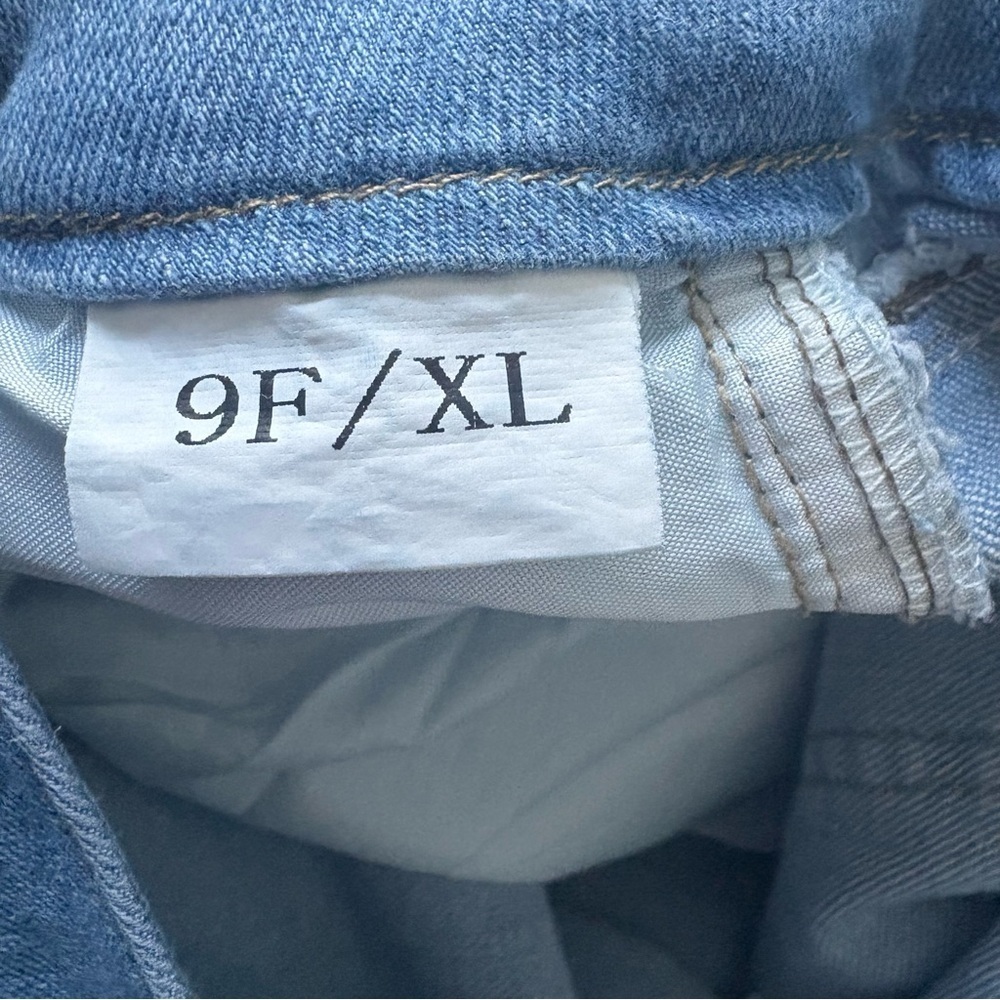 Light Blue Crop Denim Stretchy Jeans | Size XL - Picture 5 of 9
